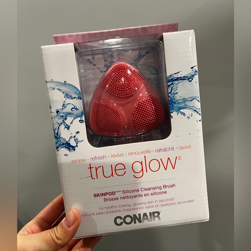 BNIB Conair true glow SKINPOD silicone cleansing brush